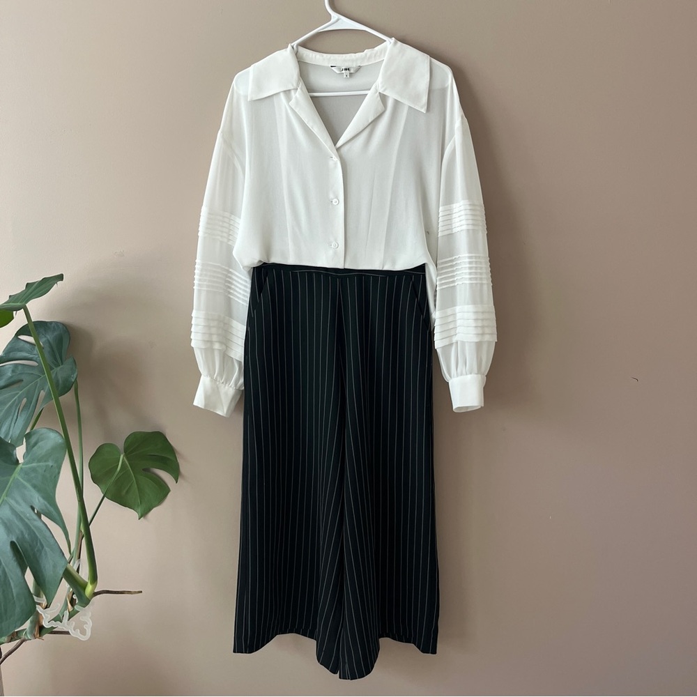 Wide Leg Black Pants with White Stripes Sz S